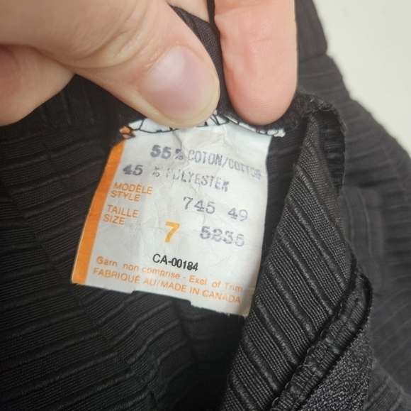 Pencil vintage black skirt made in Canada size 7 - Picture 3 of 4